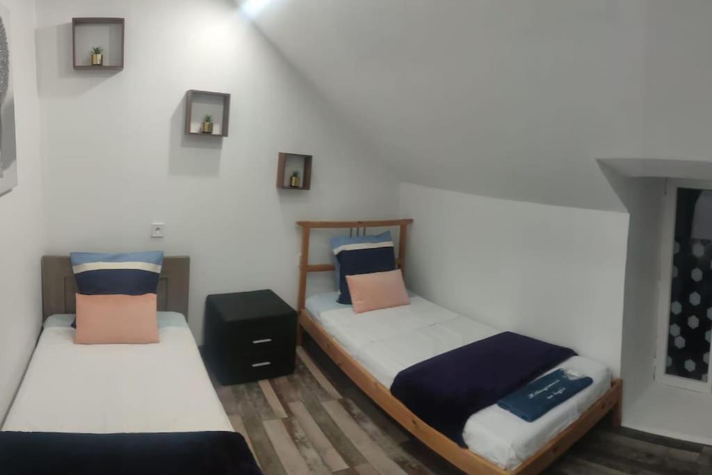 Hebergement Au Logis Souge-le-Ganelon Esterno foto
